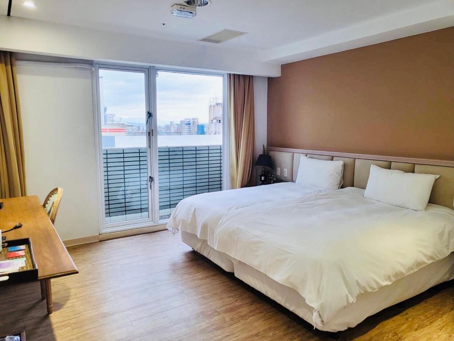 Taichung Enrichlife Hotel Dış mekan fotoğraf